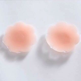 Hộp dán ngực xanh hàng QC