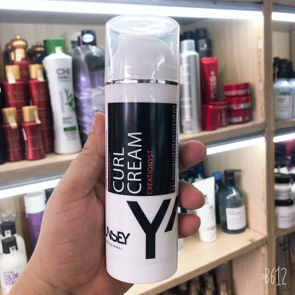 Kem dưỡng tạo kiểu và phục hồi tóc xoăn Curl Cream Yunsey 150ML