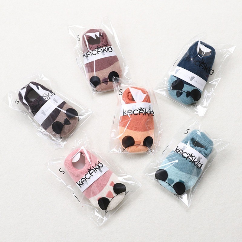 Vớ chống trượt họa tiết xinh xắn cho bé