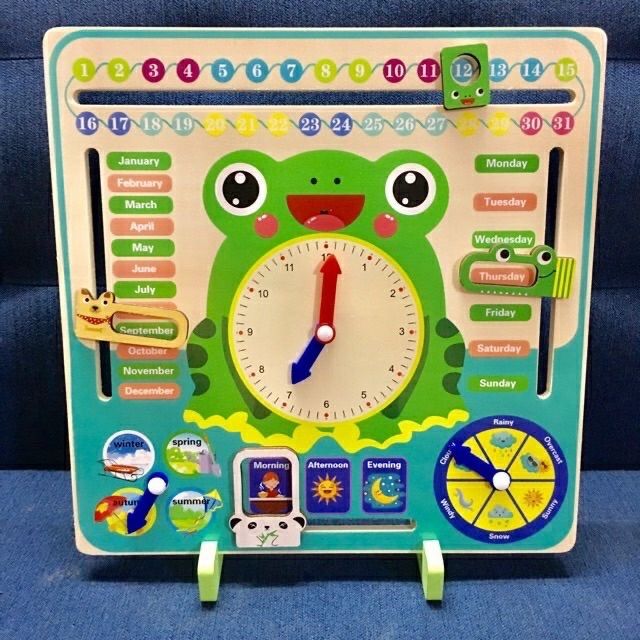 Đồ chơi đồng hồ ếch cho bé học giờ ngày tháng năm và các mùa