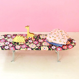 Bàn để ủi quần áo kiểu ngồi chân sắt xếp gọn 30x80cm