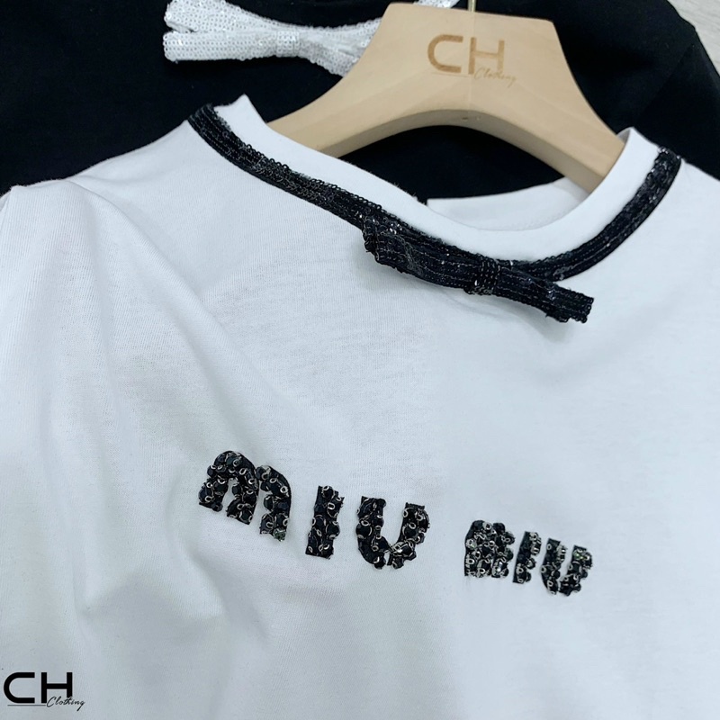 Áo phông miu miu cổ nơ kim tuyến hàng QCL1