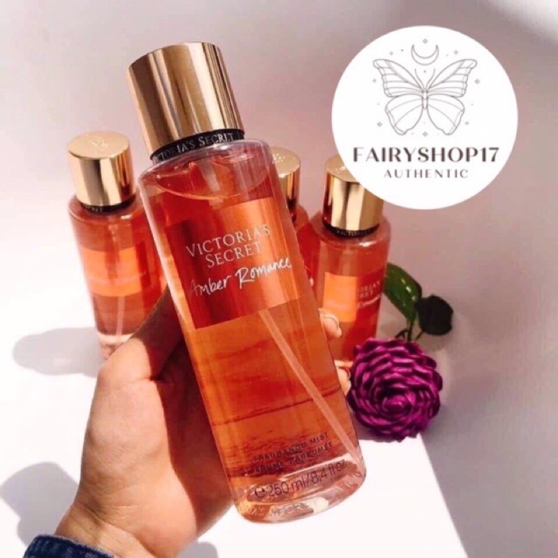 [𝐅𝐞𝐦𝐦𝐢𝐞💝] (𝐍𝐞𝐰) Xịt Thơm Body Mist Victoria’s Secret - 𝐀𝐌𝐁𝐄𝐑 𝐑𝐎𝐌𝐀𝐍𝐂𝐄 30ml/50ml/100ml 💘Chính Hãng💘