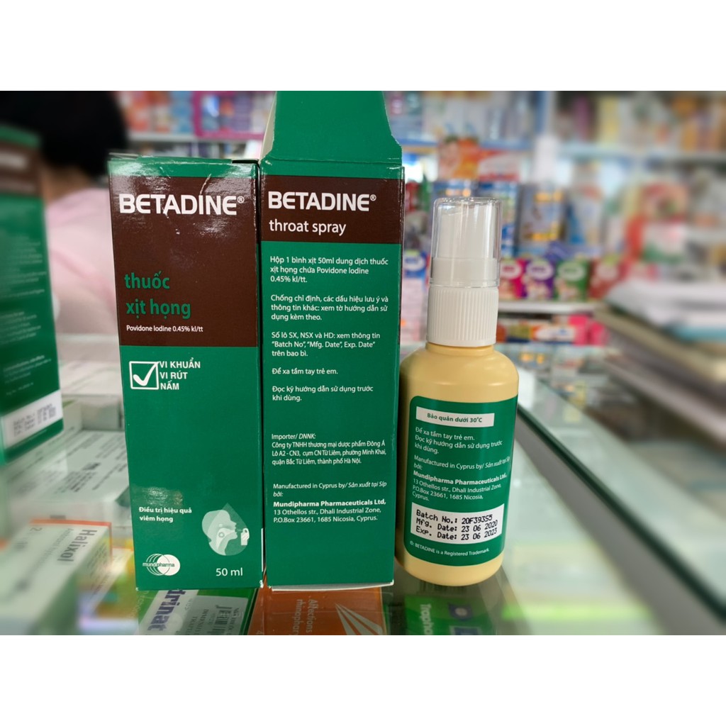 BETADINE Throat spray 50ml - Dung dịch xịt họng ngăn ngừa và sát khuẩn