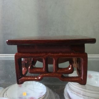 Đế đôn gỗ kê đồ