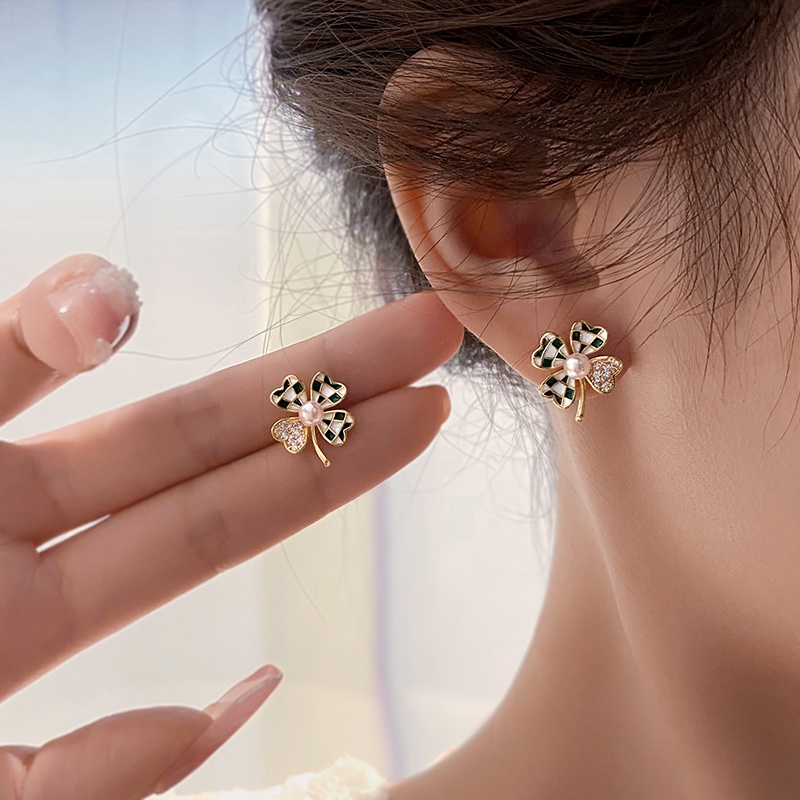 Bông Tai Hình Cỏ Bốn Lá Đính Đá Lấp Lánh Phong Cách vintage Hàn Quốc