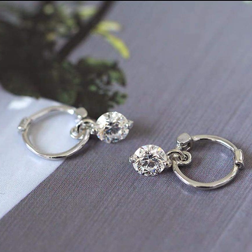 Khuyên tai bạc khuyên bấm thả đá trắng lấp lánh Van Jewelry V10029