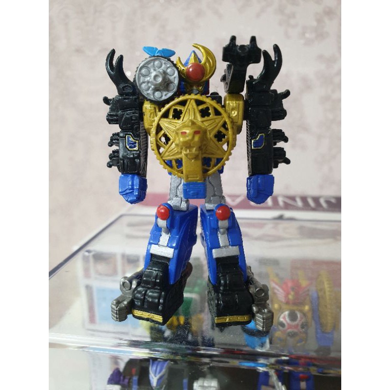 Mô hình Super Sentai Hg Gourai Senpuujin ( Hurricane Megazord )
