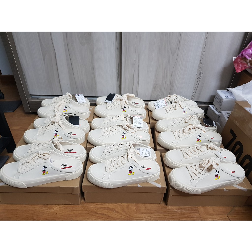 Giày Zara Lười Canvas Chuột Mickey Đạp Gót