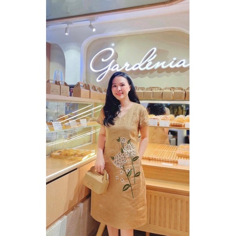 ĐẦM LINEN CỔ TIM SANG TRỌNG