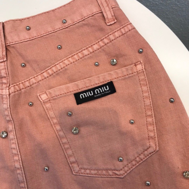 Chân váy jeans Miu Miu màu hồng đất dễ thương