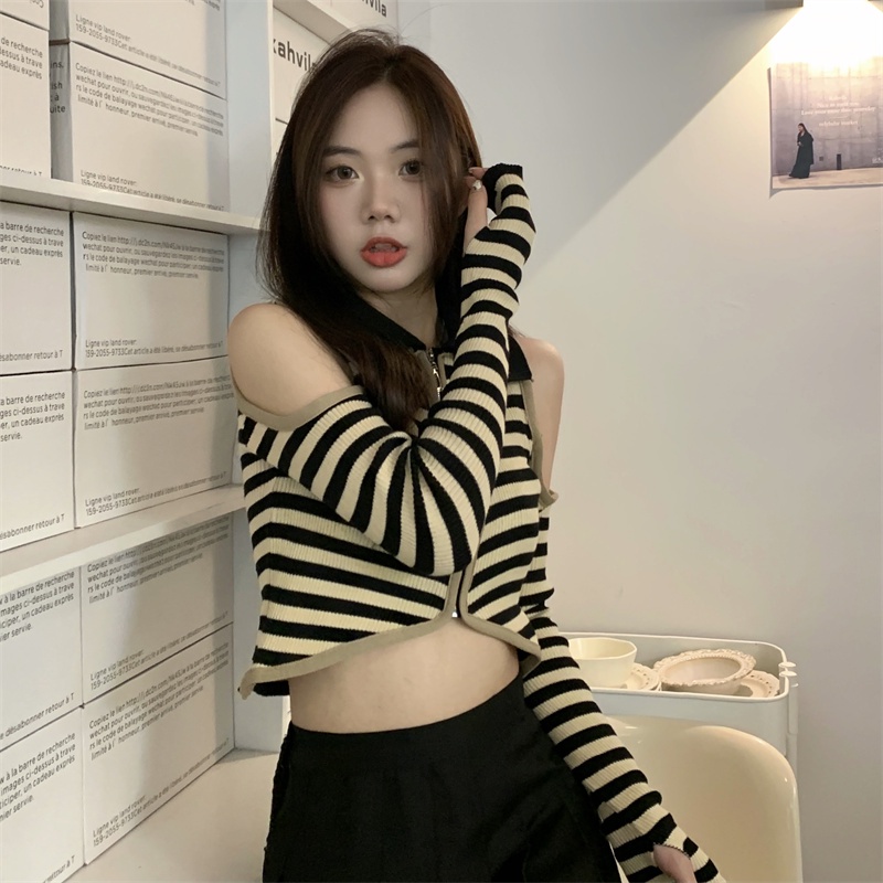 SUXI Áo Dệt Kim Tay Dài Trễ Vai Cổ Bẻ Hoạ Tiết Kẻ Sọc Phong Cách Vintage