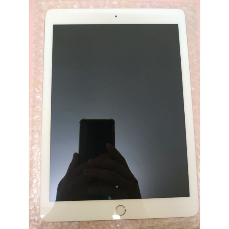 ipad gen 5 32G mới nguyên pin 100% sạc được ít lần | BigBuy360 - bigbuy360.vn