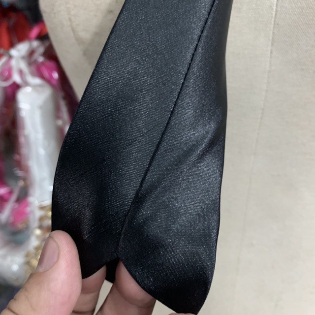 Cà vạt nam nữ bản nhỏ 6cmx31cm - cà vạt thắt sẵn dây thun Việt nam sản xuấtPKTCDMN