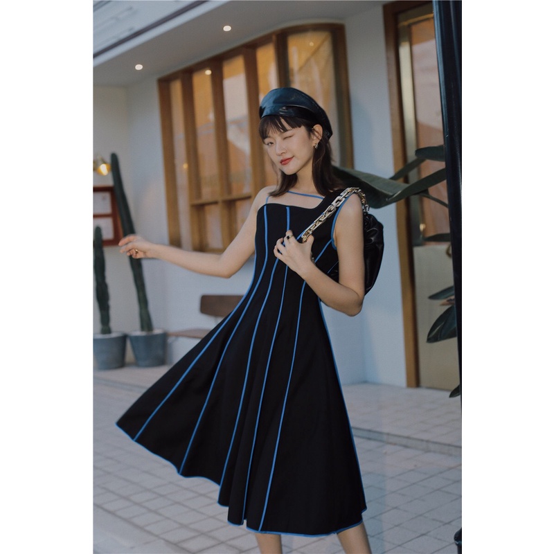 Đầm Xoè Mushroom Lee - Màu Đen Line Xanh