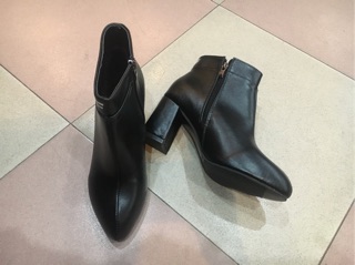 [Hàng oder] Boots da cổ viền chữ (kèm ảnh fb)