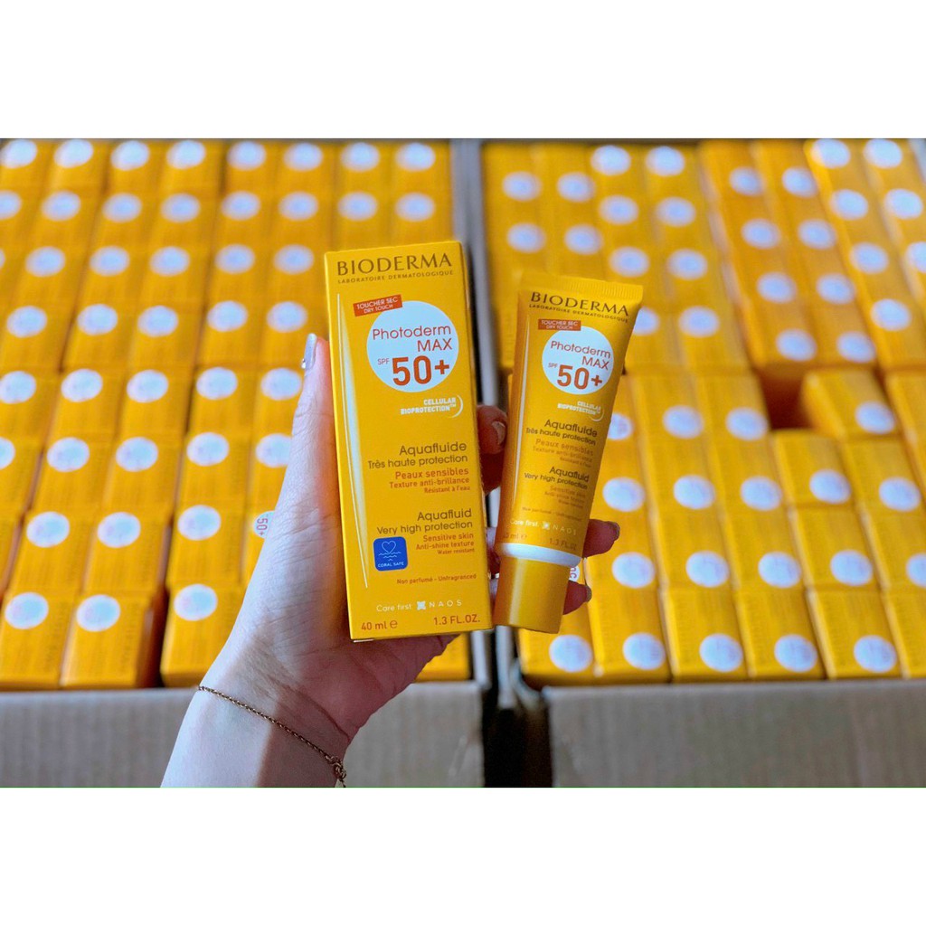 Kem chống nắng Bioderma Photoderm Max Aqua Fluide SPF 50+