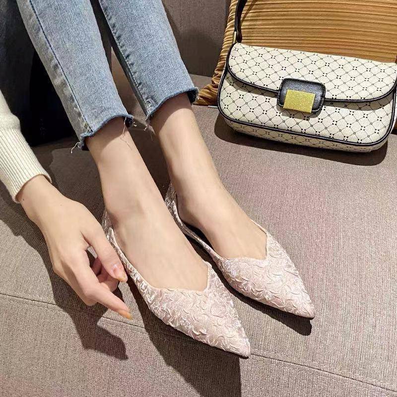 Giày Búp Bê Mũi Nhọn Đế Bằng Mềm Mại size Lớn 41-43 Thời Trang Xuân Sang Trọng Cho Nữ Mã 2022