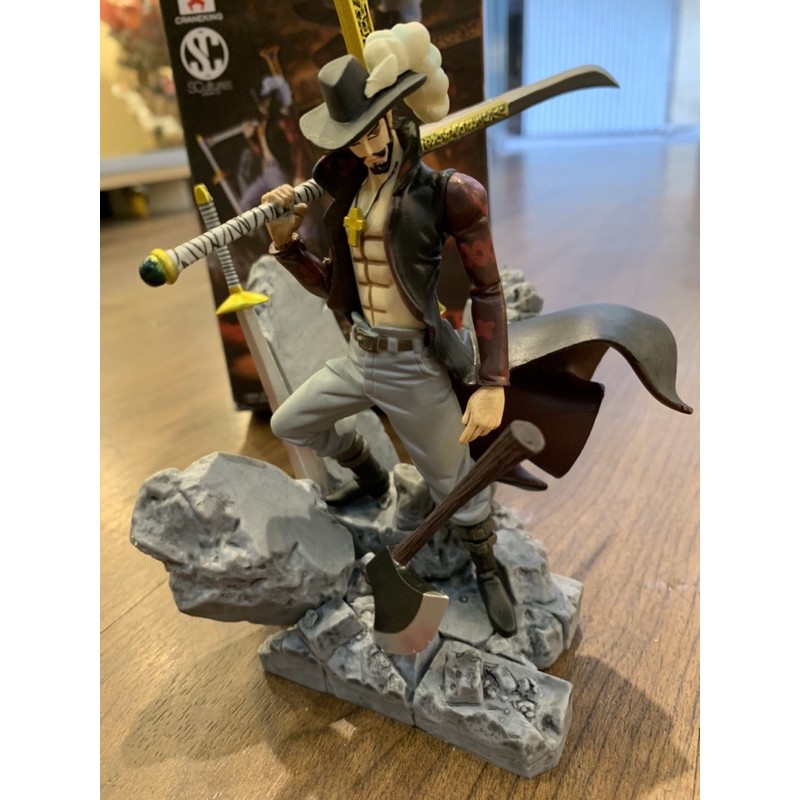 Mô hình Mihawk kiếm sĩ mạnh nhât - One piece