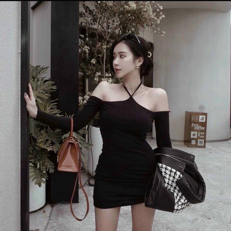 Đầm body dây yếm cổ