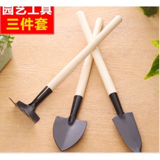 3 dụng cụ làm vườn tiện dụng