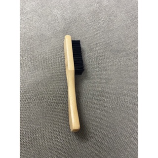 Chổi phủi tóc cán gỗ Wahl