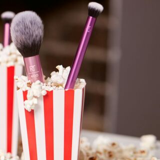 Cọ thoa phấn phủ  phấn má REAL TECHNIQUES Blush Brush