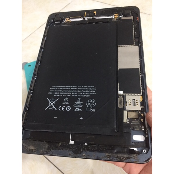 Combo 2 Ipad mini 1 ok hư cảm ứng do lệch 2 chân cắm socket dây cảm ứng, đang hoạt động bình thường Pin 70%