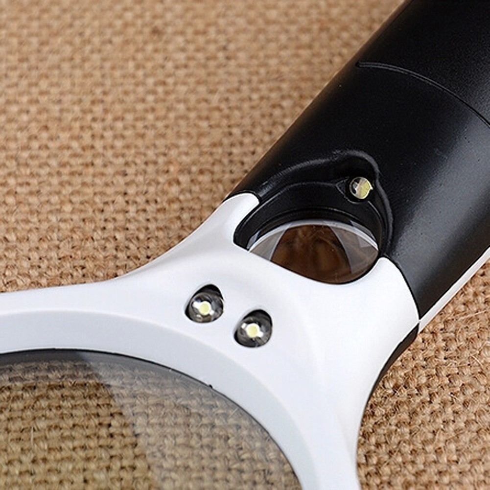 Kính Lúp Cầm Tay 3 Đèn Led 45x