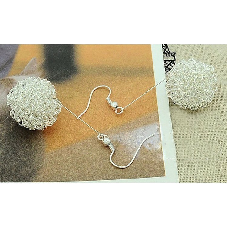 Bông tai khối tròn xù xì MS48