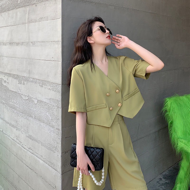 SET BỘ VEST ĐÍNH NÚT BIGSIZE HOTTREND MỚI NHẤT HIỆN NAY