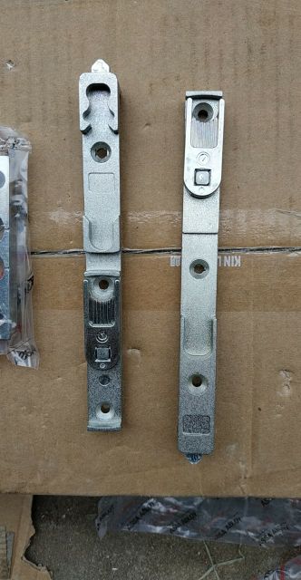 Chốt cửa, chốt cánh cửa nhựa