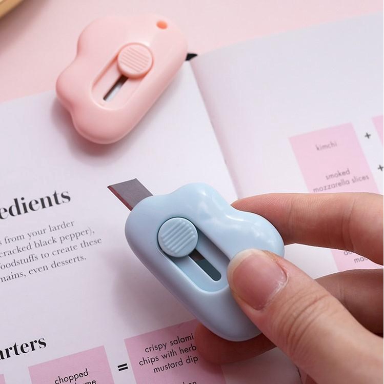 Dao dọc giấy hình đám mây nhỏ gọn, dễ thương kiêm móc chìa khóa