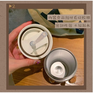 Bình nước gắn sticker siêu cute