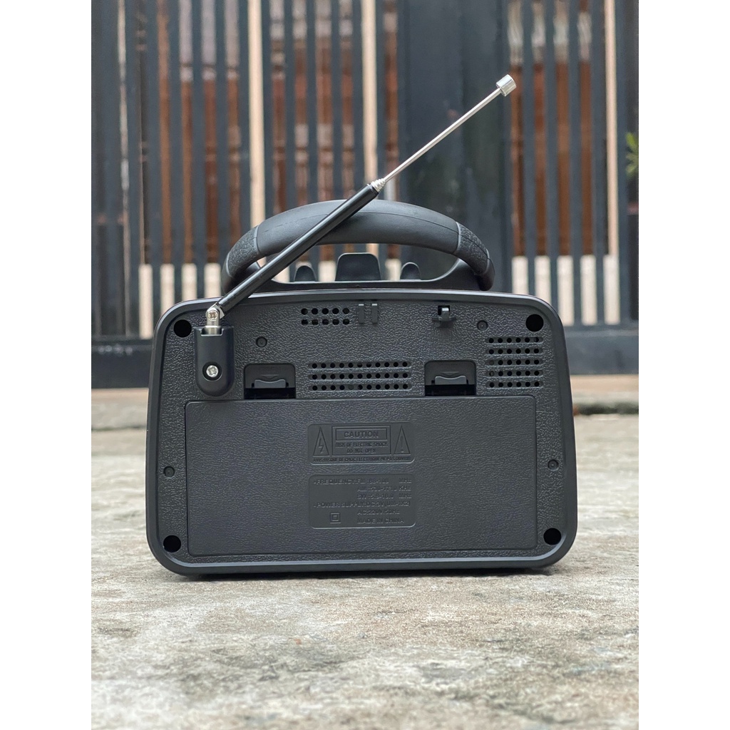 Đài FM RX - BT1112 có bluetooth phong cách cổ điển âm thanh to rõ hỗ trợ thẻ nhớ usb. Hỗ trợ Bluetooth nghe nhạc