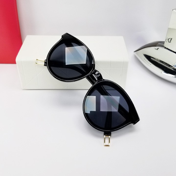 Mắt kính nữ mắt mèo chữ V 337- Tròng kính, gọng kính màu nâu trà, ôm mặt, không kén size - Đạt chuẩn UV400 - Giá sỉ | BigBuy360 - bigbuy360.vn