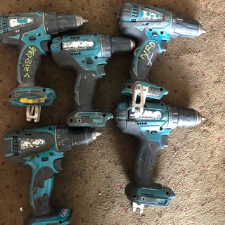 Máy khoan bắn vít makita 2 chức năng
