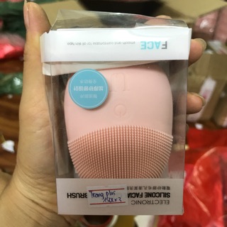 Máy rửa mặt