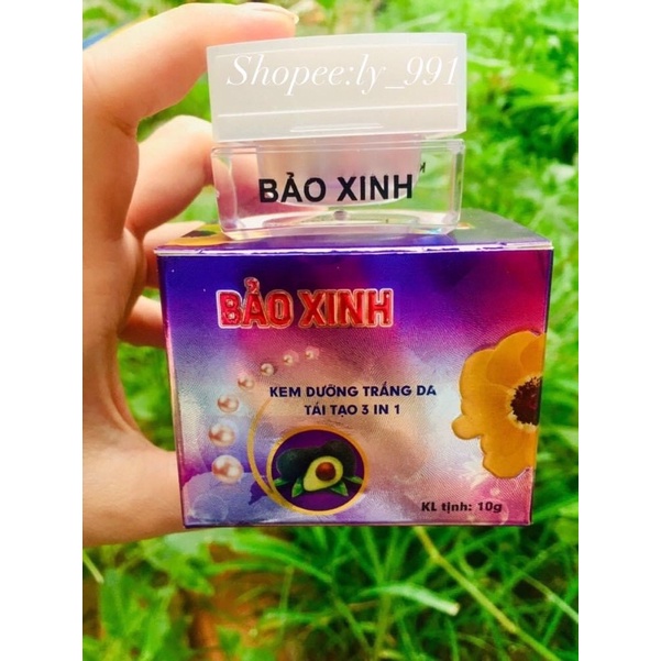 Kem Bảo Xinh dưỡng trắng da 3in1 màu tím hộp 10gram