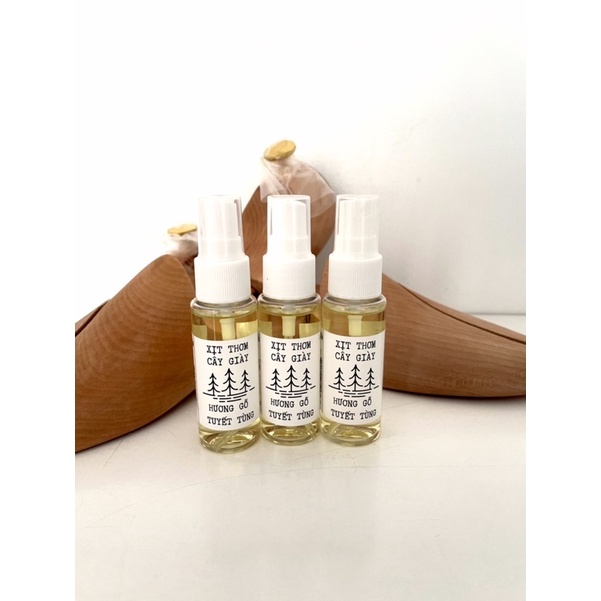 Chai xịt thơm cây giày/shoes tree hương gỗ tuyết tùng