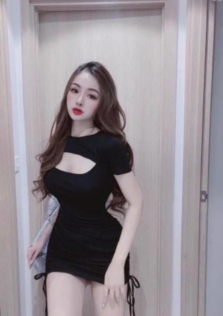 Váy ôm body khoét ngực rút dây sườn