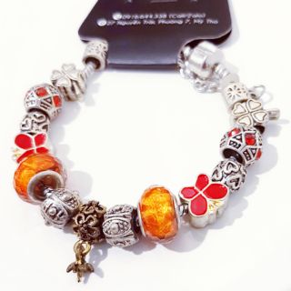 Sale vòng charm Thâi