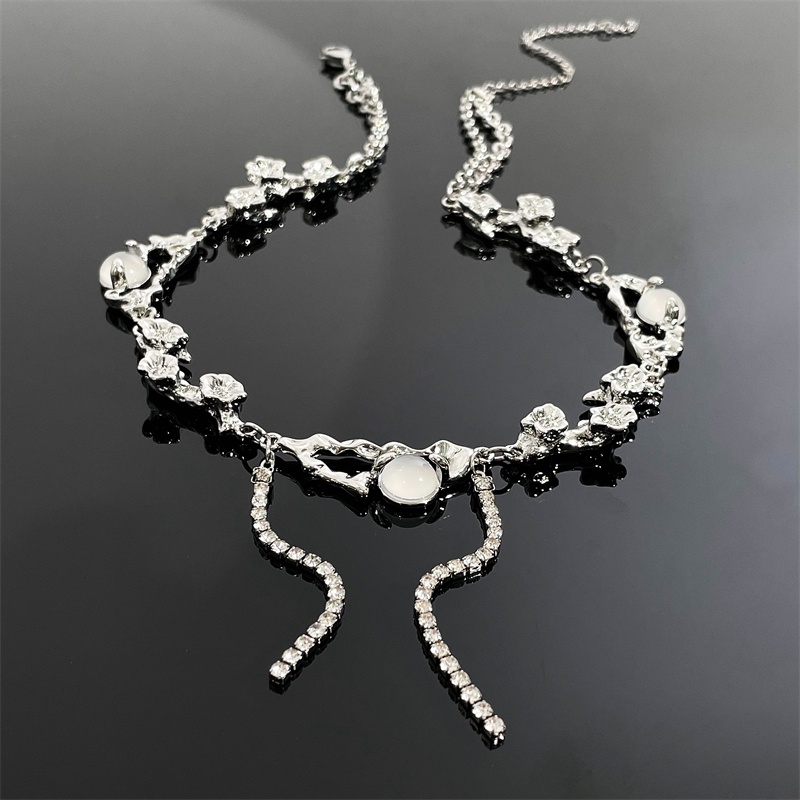 Vòng Cổ Tua Rua Đính Đá Mặt Trăng Sang Trọng Thời Trang Mùa Hè Cho Nữ