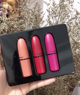 Son Môi MAC lipstick Flat Out Fabulous