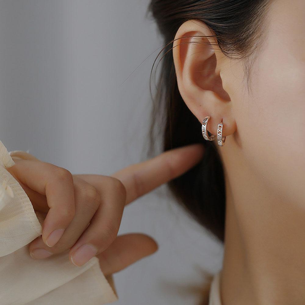 Bông Tai Hình Chữ Số La Mã Dễ Thương Cho Nữ|Khuyên Tai Hình Học Nhiều Màu Sắc