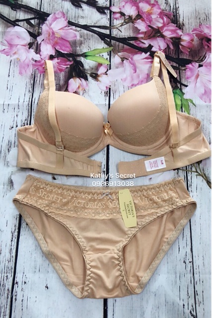 Bộ Victoria Secret 175k