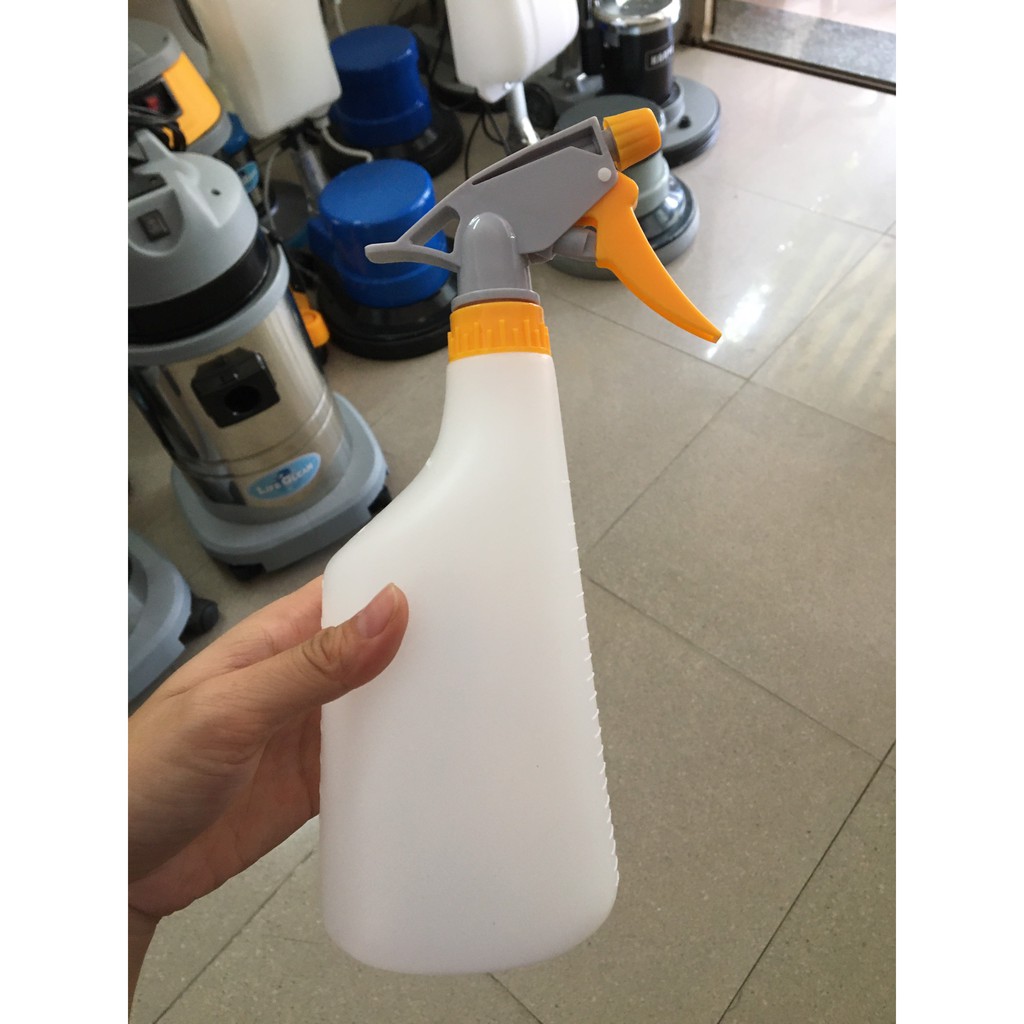 Bình xịt hóa chất sử dụng lau kính, chăm sóc xe dung tích 650ml