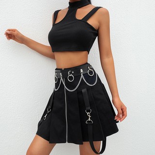 Chân váy xếp lý phong cách gothic
