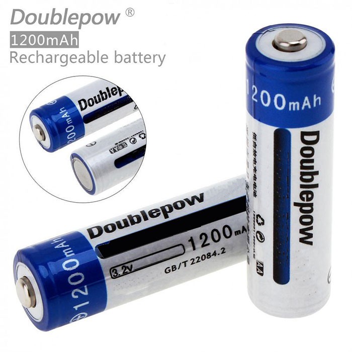 Bộ sạc pin đa năng Doublepow DP-B02 + Tặng kèm 4 viên pin (2 pin tiểu AA 1200mAh và 2 pin đũa AAA 900mAh)