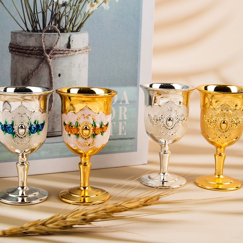 Ly uống rượu chạm khắc thủ công bằng kim loại trang trí quán bar